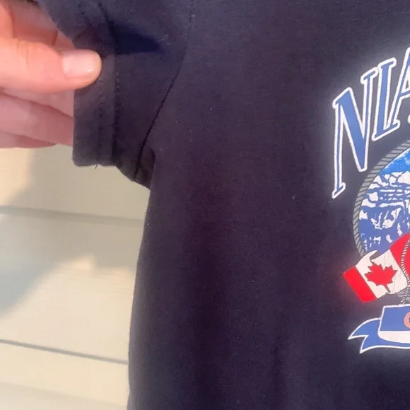 SHEIN Size Small Crop Top Niagara Falls Canada USA Used Excellent Condition - Picture 7 of 8